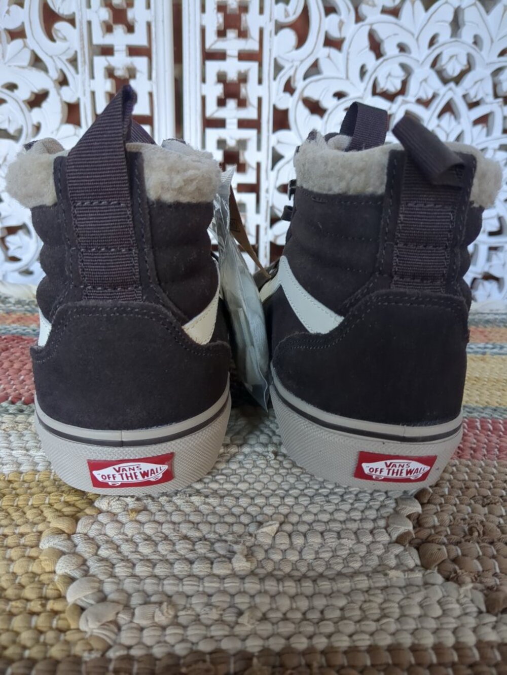 Size 10 👟👟👟 Women Vans Chocolate Suede High Top - Picture 12 of 16